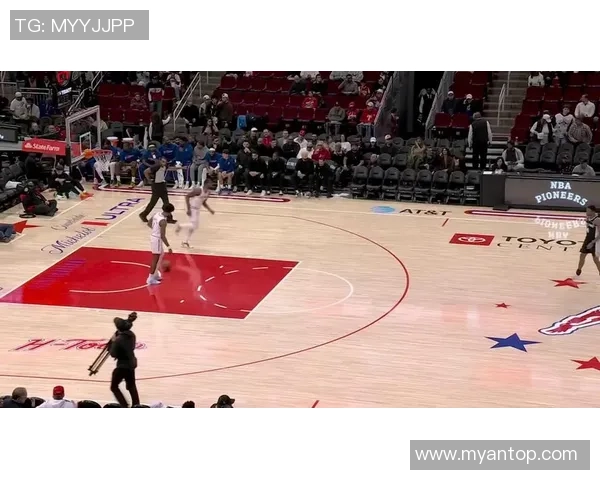 11月11日火箭对马刺精彩全场回放分析与赛后精彩瞬间回顾