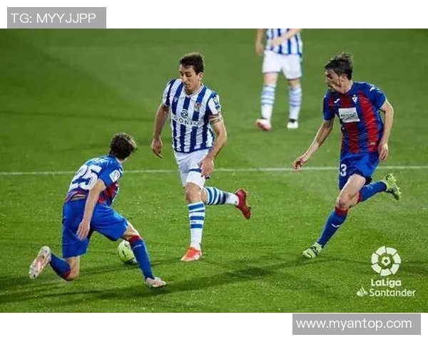 广州足球队以99分稳居冠军赛积分榜首位，展现强大实力MBA