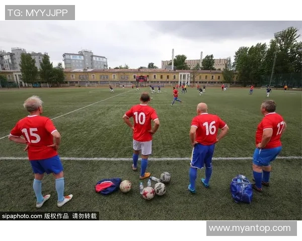 阿尔阿赫利对决强敌展现实力期待球迷热情助阵