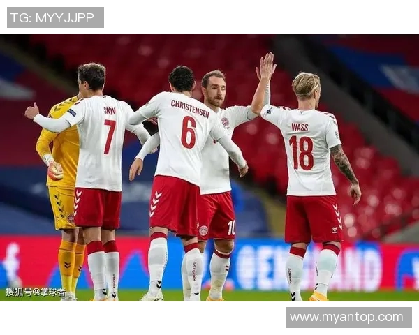 黑山队与罗马尼亚队激战正酣足球友谊赛精彩回顾与分析