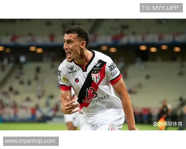 克里西与科林蒂安的激烈对决揭示足球战术与团队精神的较量