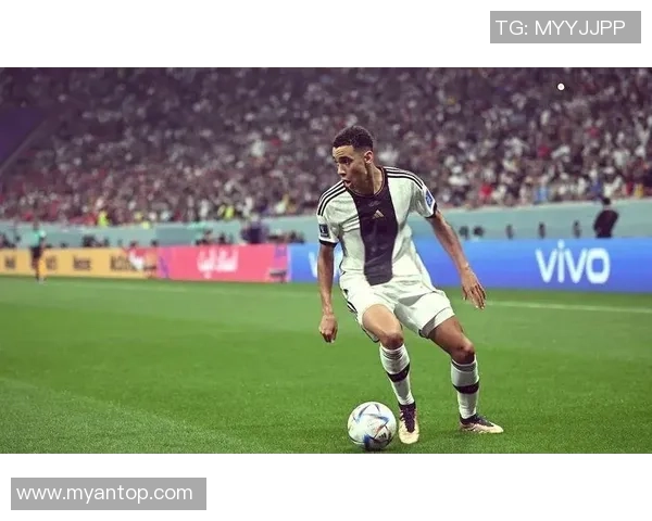 穆西亚拉的崛起之路：从青训新星到足坛新宠的传奇旅程