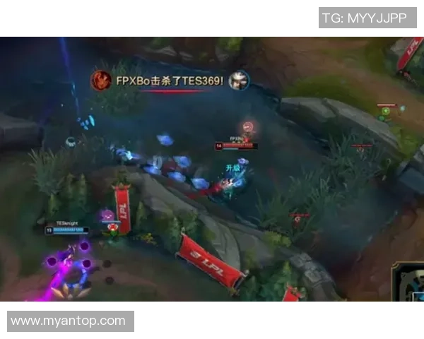 FPX在Major赛中的灵活战术运用与团队协作分析