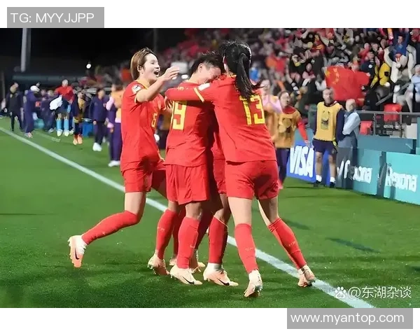 李秀英的足球人生：从绿茵场到梦想的追逐之路