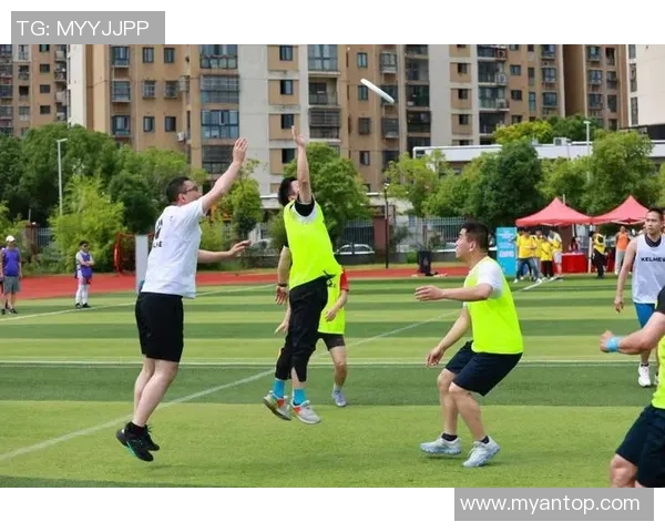 深圳飞盘队引领潮流变革探讨飞盘运动的热议与未来发展